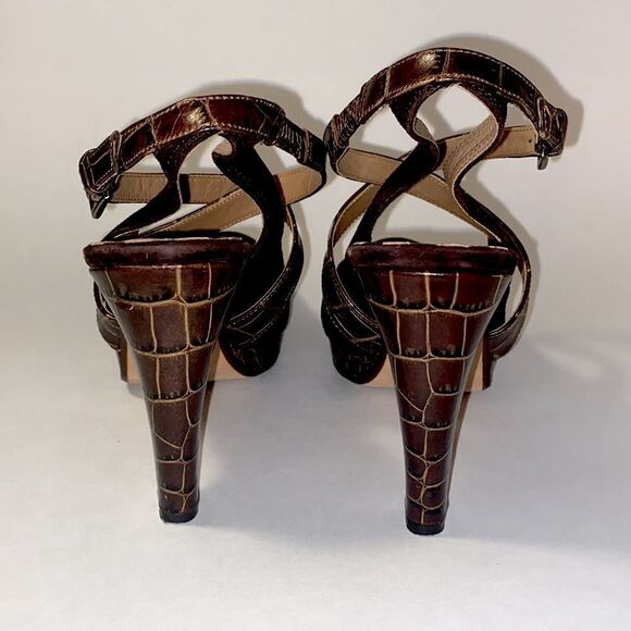 Max Studio brown suede and faux crocodile leather platform pumps - Picture 5 of 11